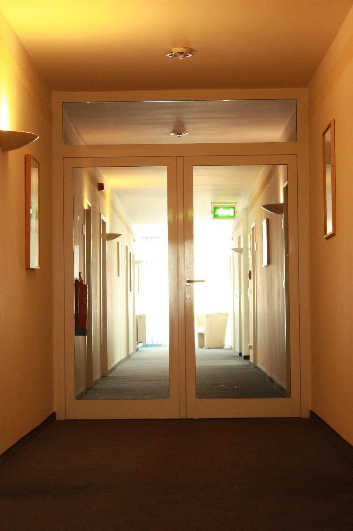 Hotel De France - Centre Francais De Berlijn Buitenkant foto